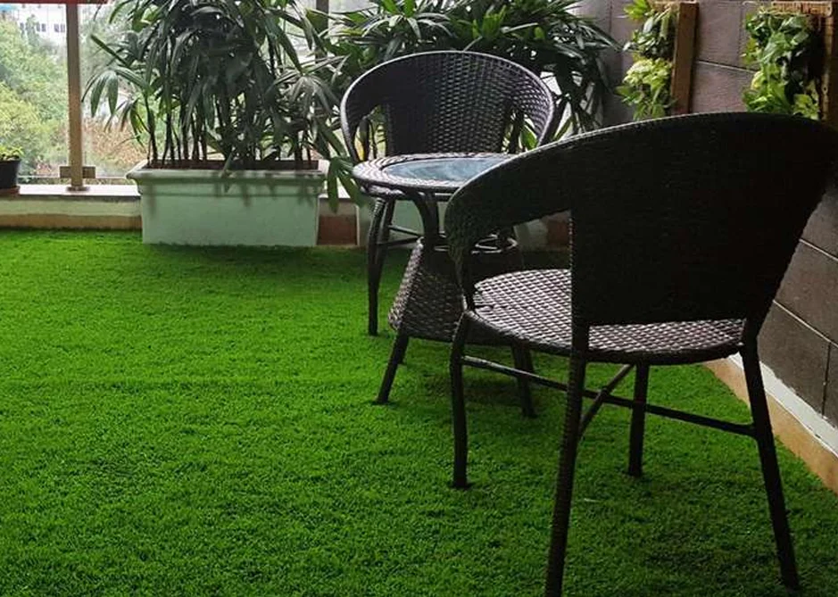 balcony grass